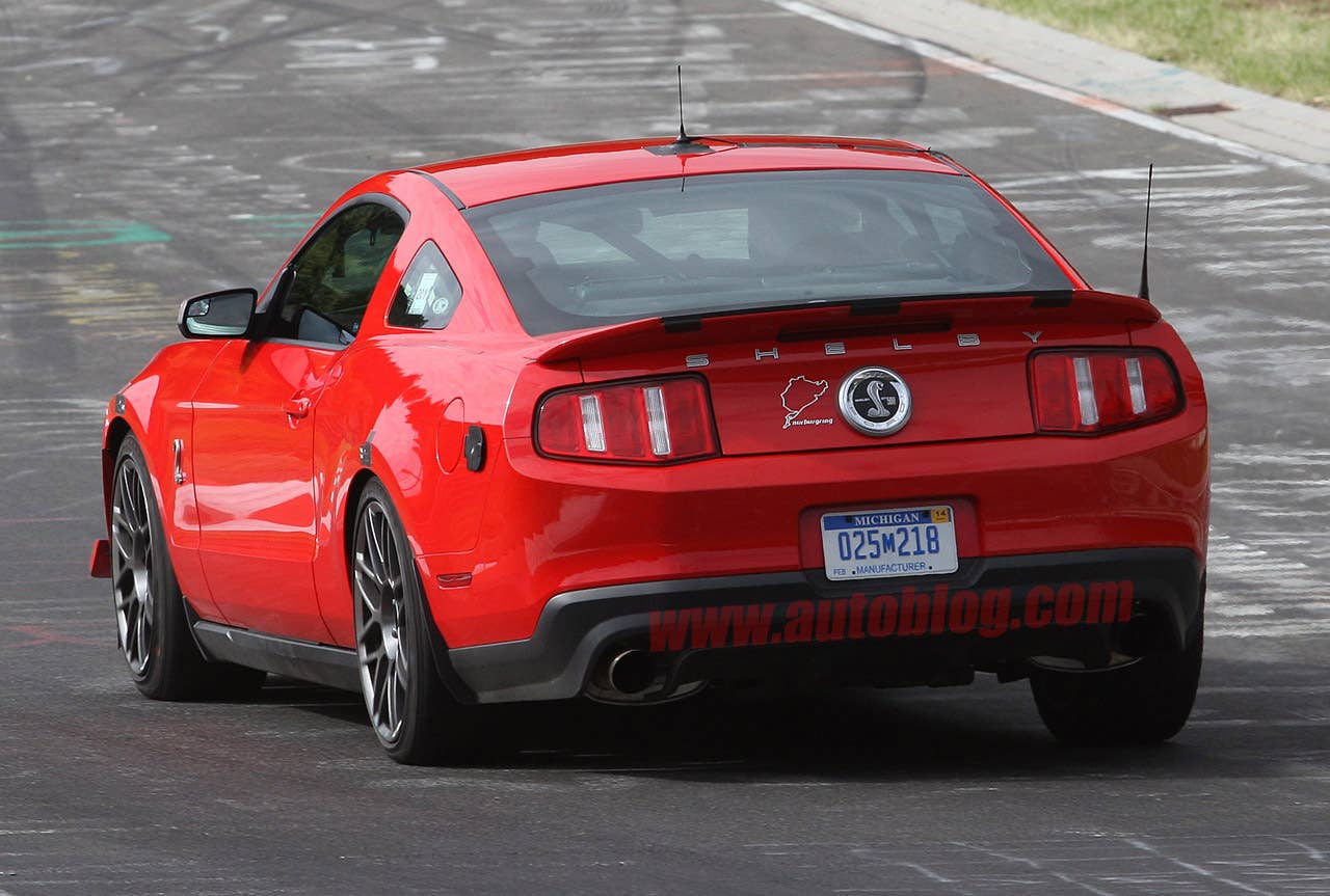 Ford Shelby GT500: Spy Shots