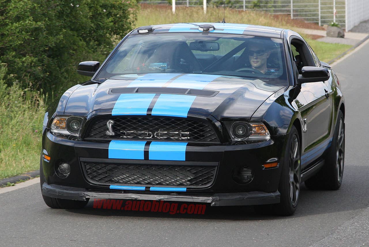 Ford Mustang Shelby GT500 Spy Shots front 3/4