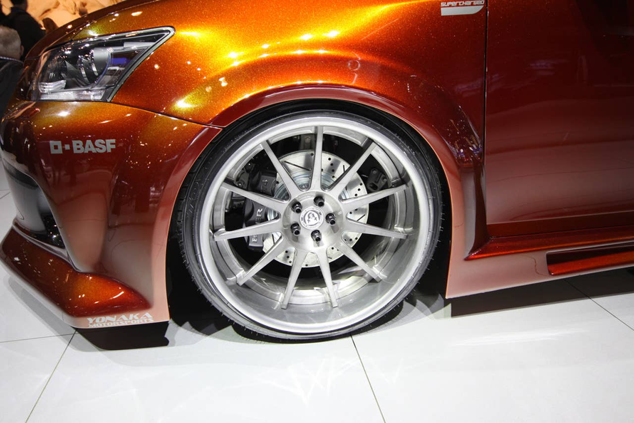 Fox Marketing Supercharged Lexus CT-200h wheel detail