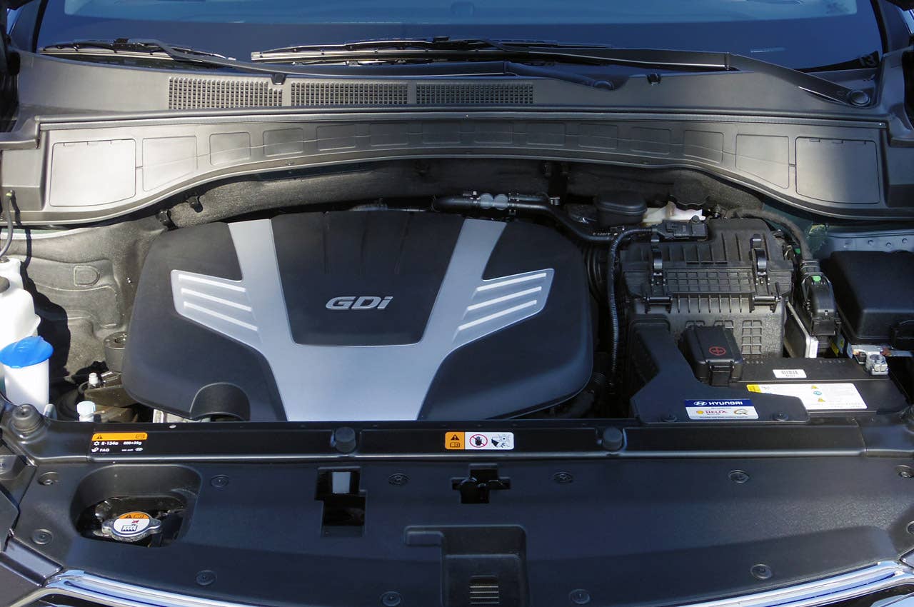 2013 Hyundai Sante Fe engine