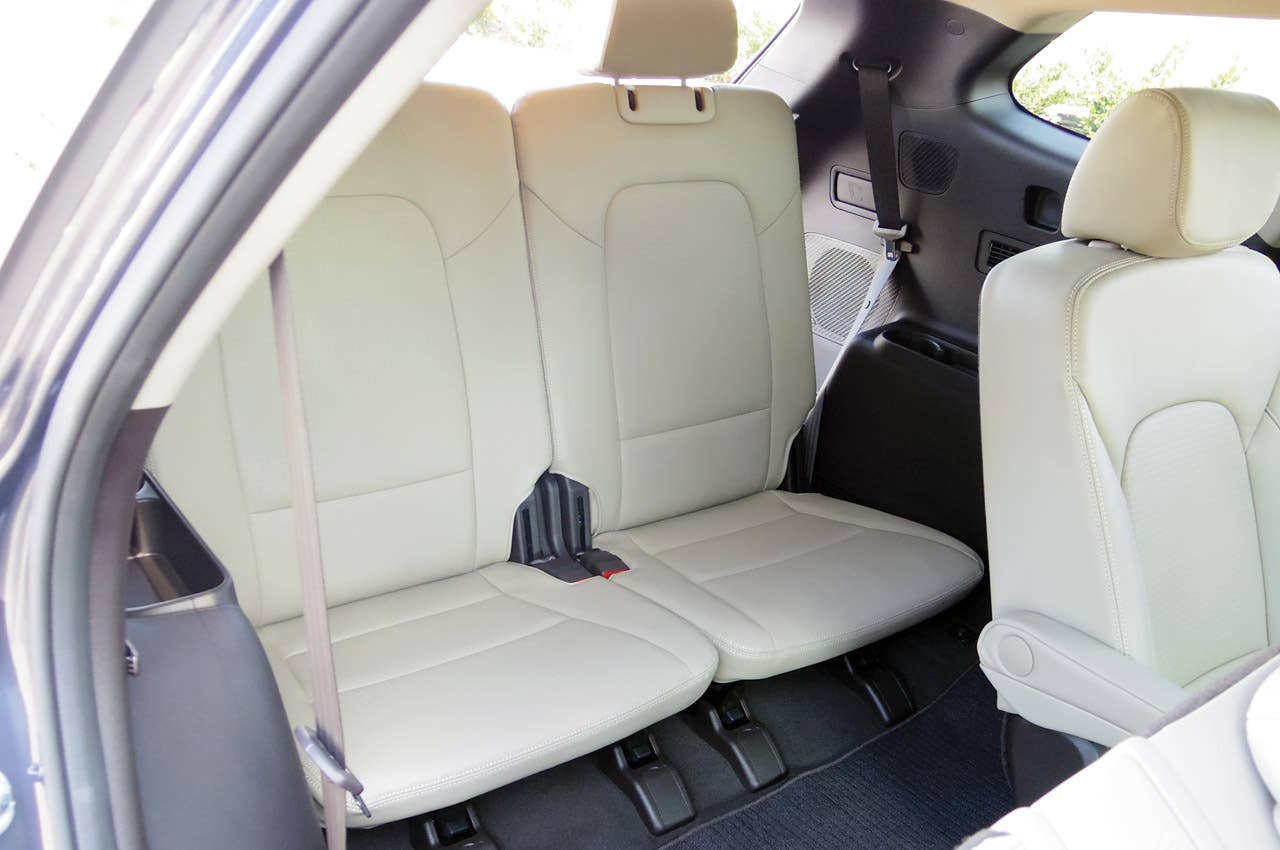 2013 Hyundai Sante Fe third row