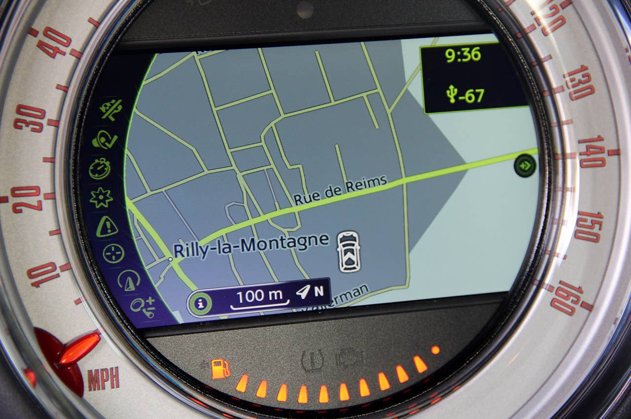 2014 Mini Cooper Clubvan navigation system