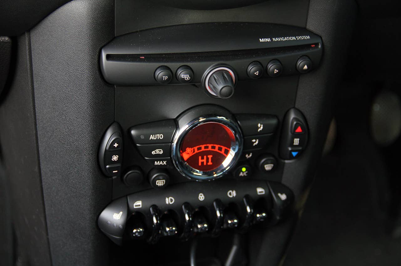 2014 Mini Cooper Clubvan instrument panel