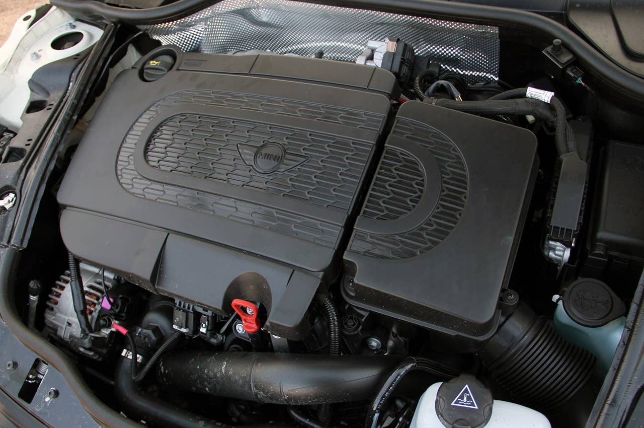 2014 Mini Cooper Clubvan engine