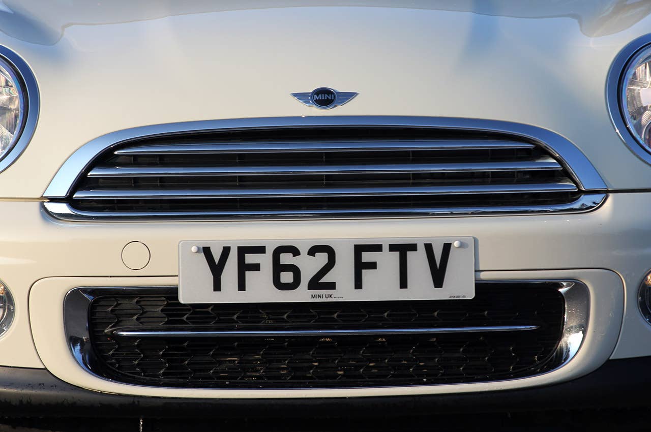 2014 Mini Cooper Clubvan grille