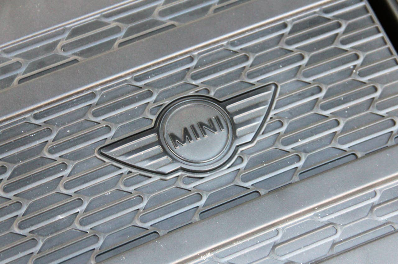 2014 Mini Cooper Clubvan engine detail