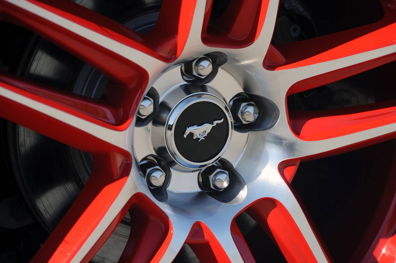 2012 Ford Mustang Boss 302 Laguna Seca wheel detail