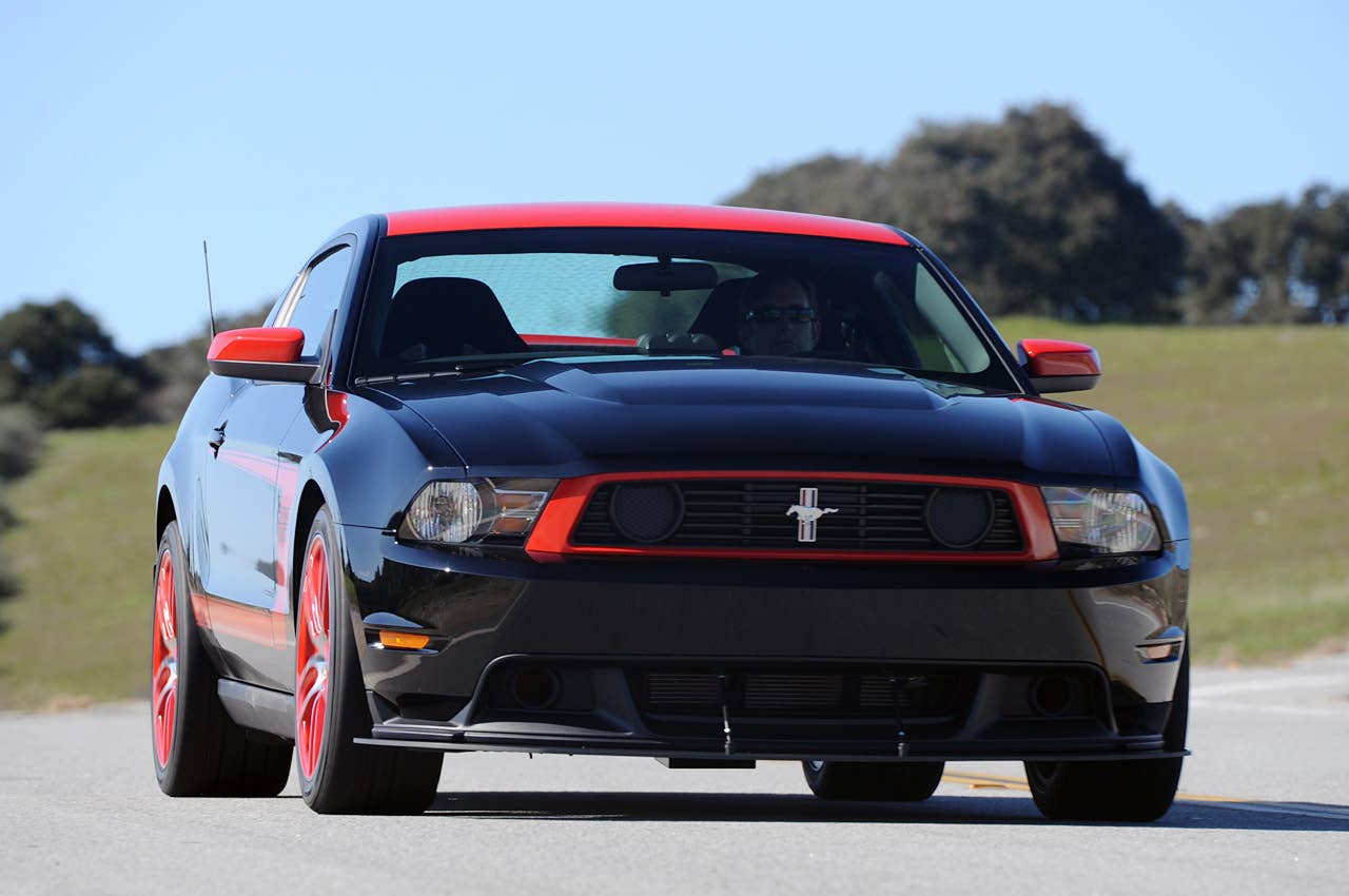 2012 Ford Mustang Boss 302 Laguna Seca driving