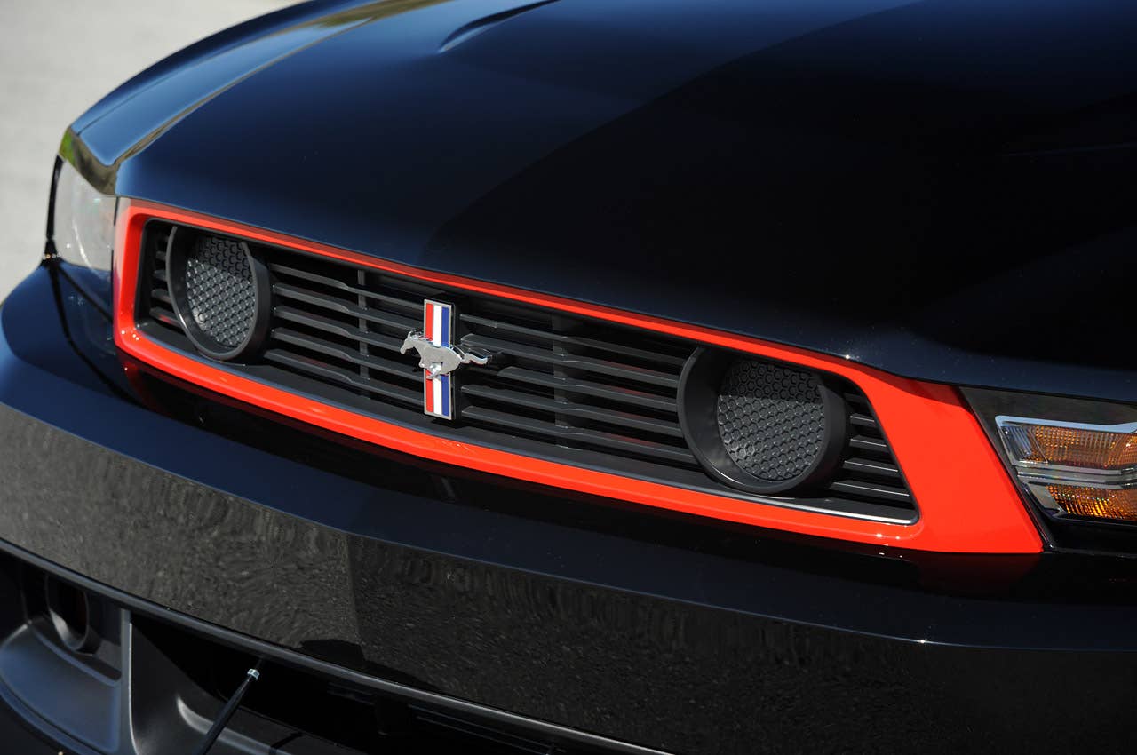 2012 Ford Mustang Boss 302 Laguna Seca grille