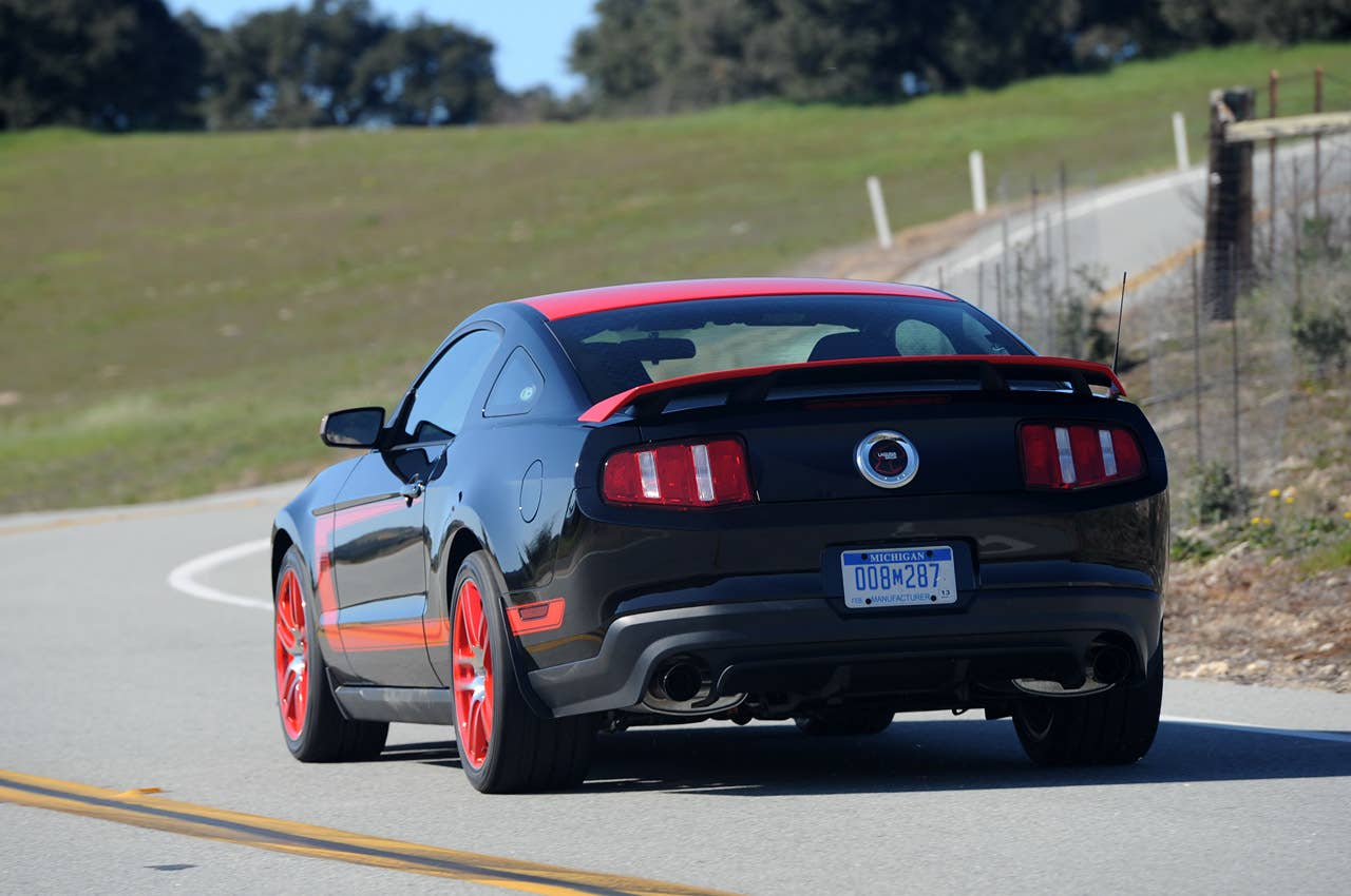 2012 Ford Mustang Boss 302 Laguna Seca driving