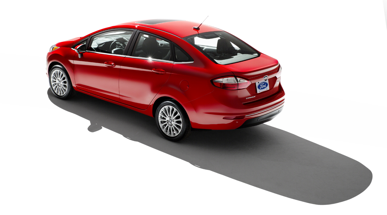 2013 Ford Fiesta sedan (global) rear 3/4