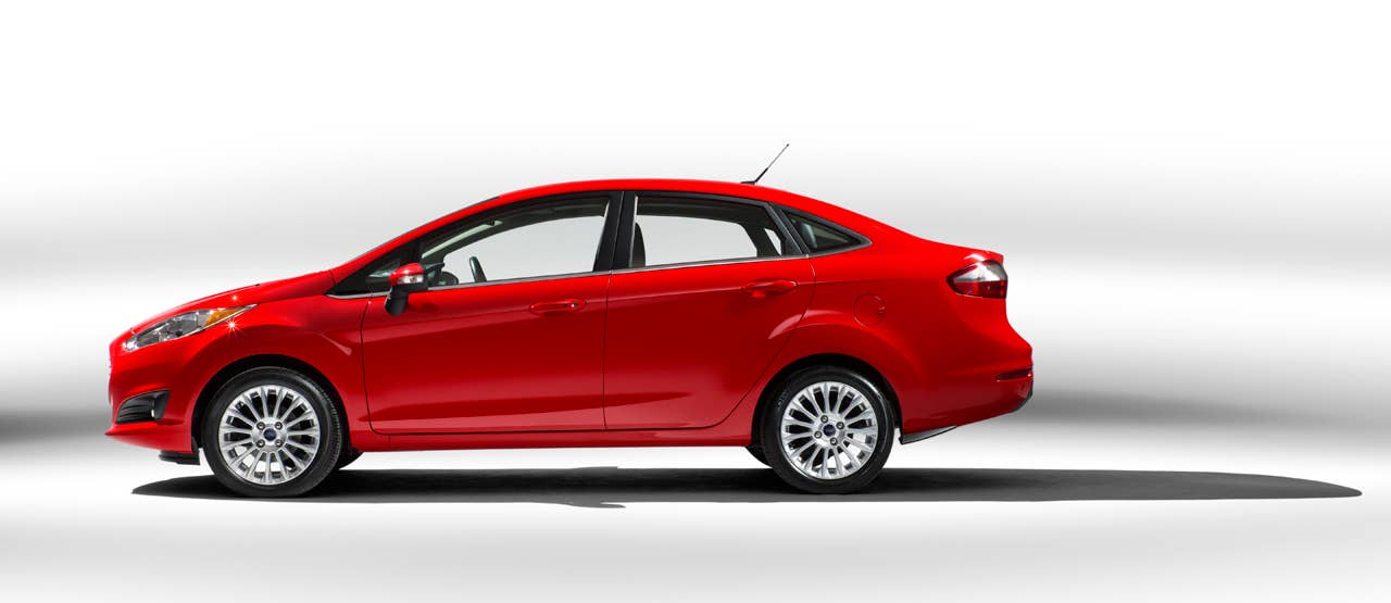 2013 Ford Fiesta sedan (global) side