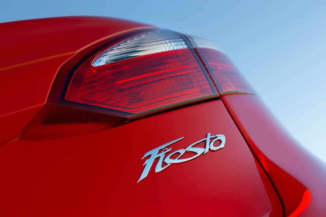 2013 Ford Fiesta sedan (global) taillight detail