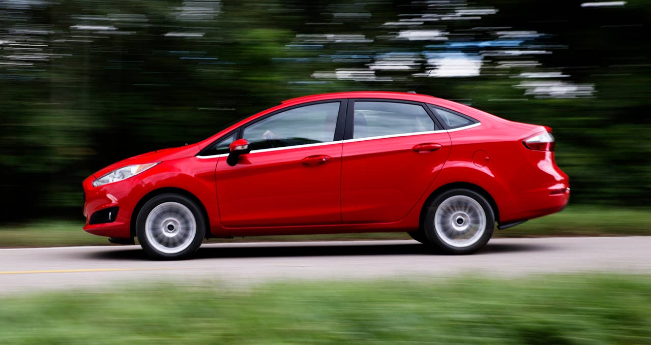2013 Ford Fiesta sedan (global) driving