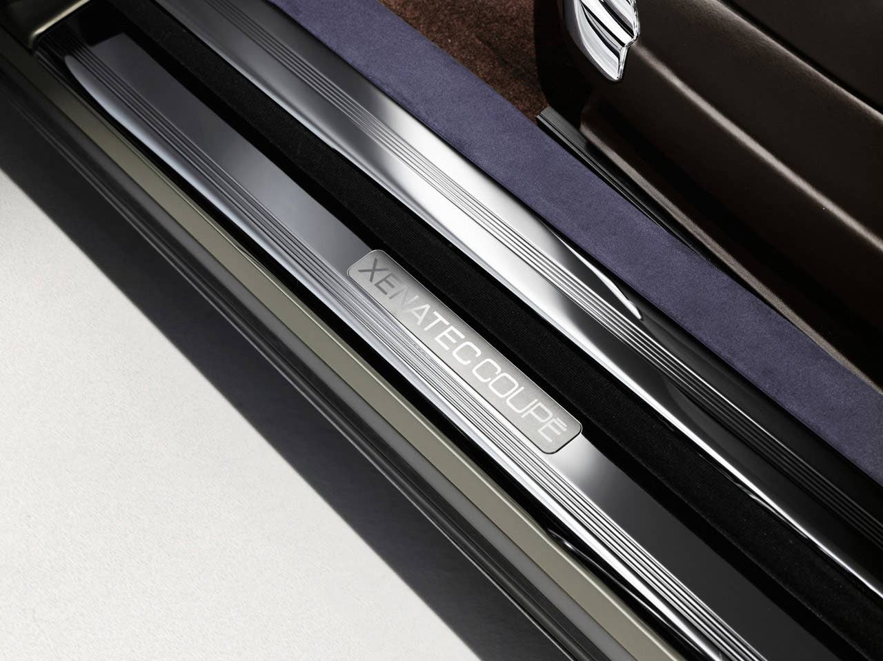 Xenatec Maybach Cruiserio sill