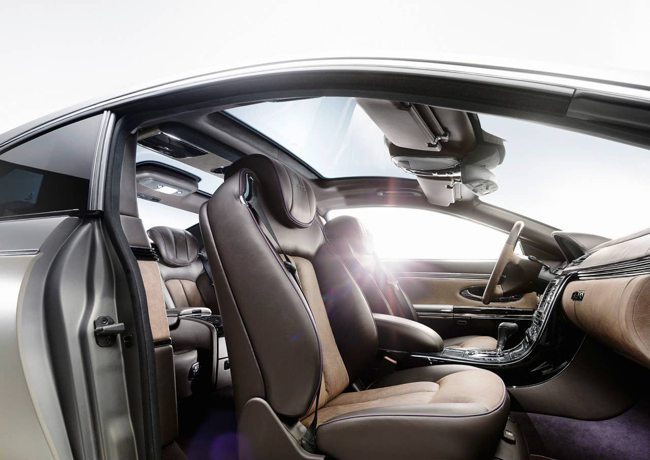 Xenatec Maybach Cruiserio interior 2