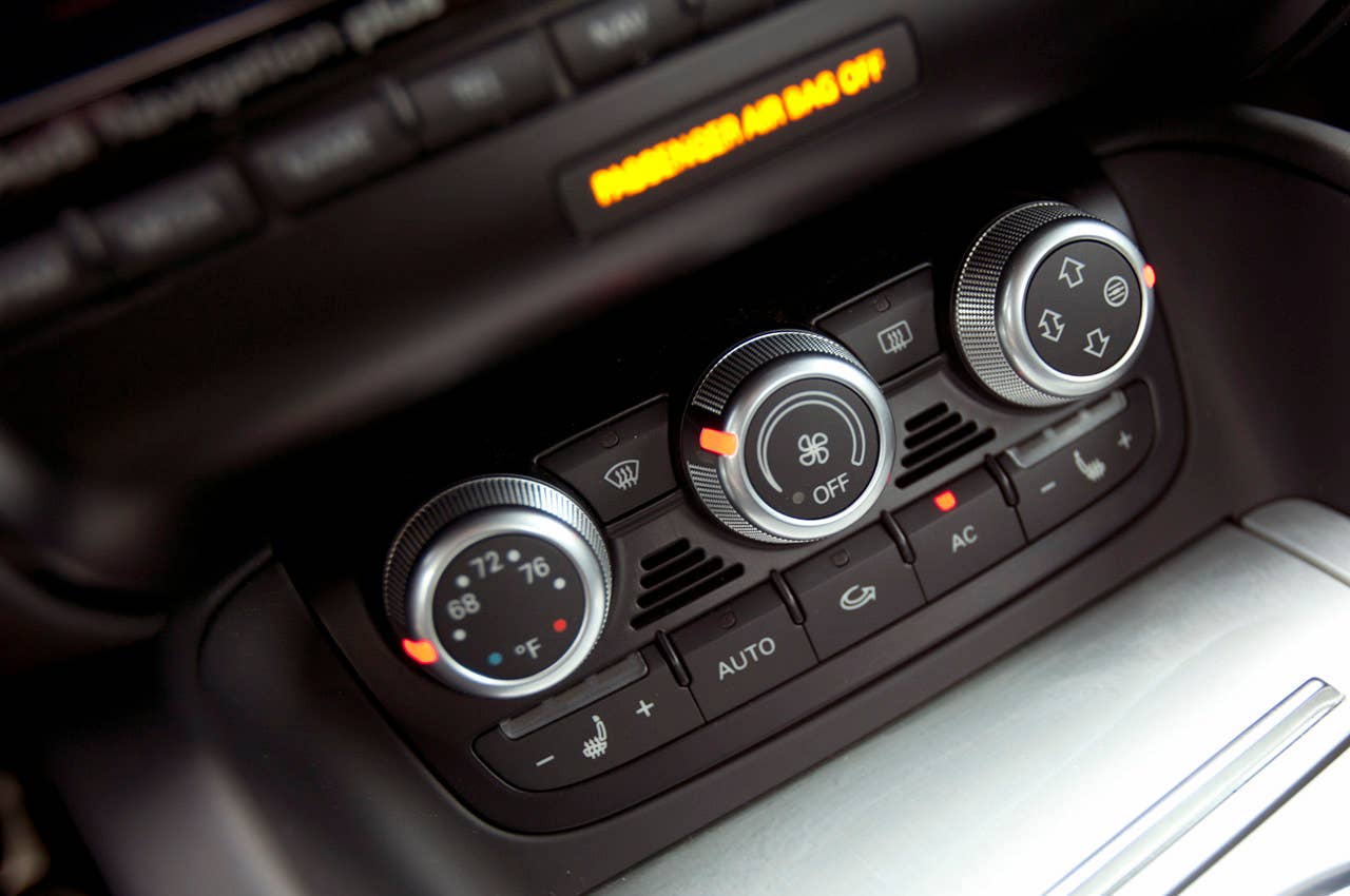 2012 Audi TTS climate controls