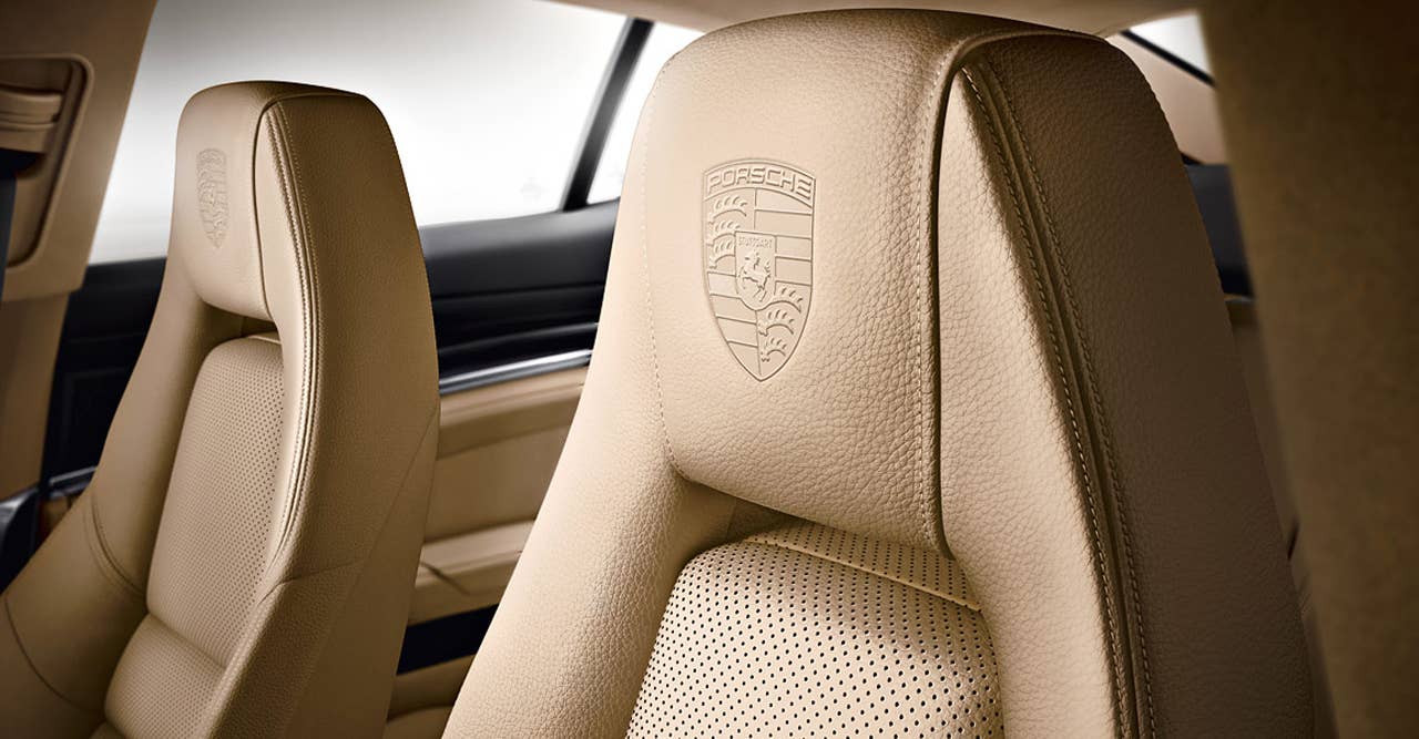 2013 Porsche Panamera Platinum Edition front seat detail
