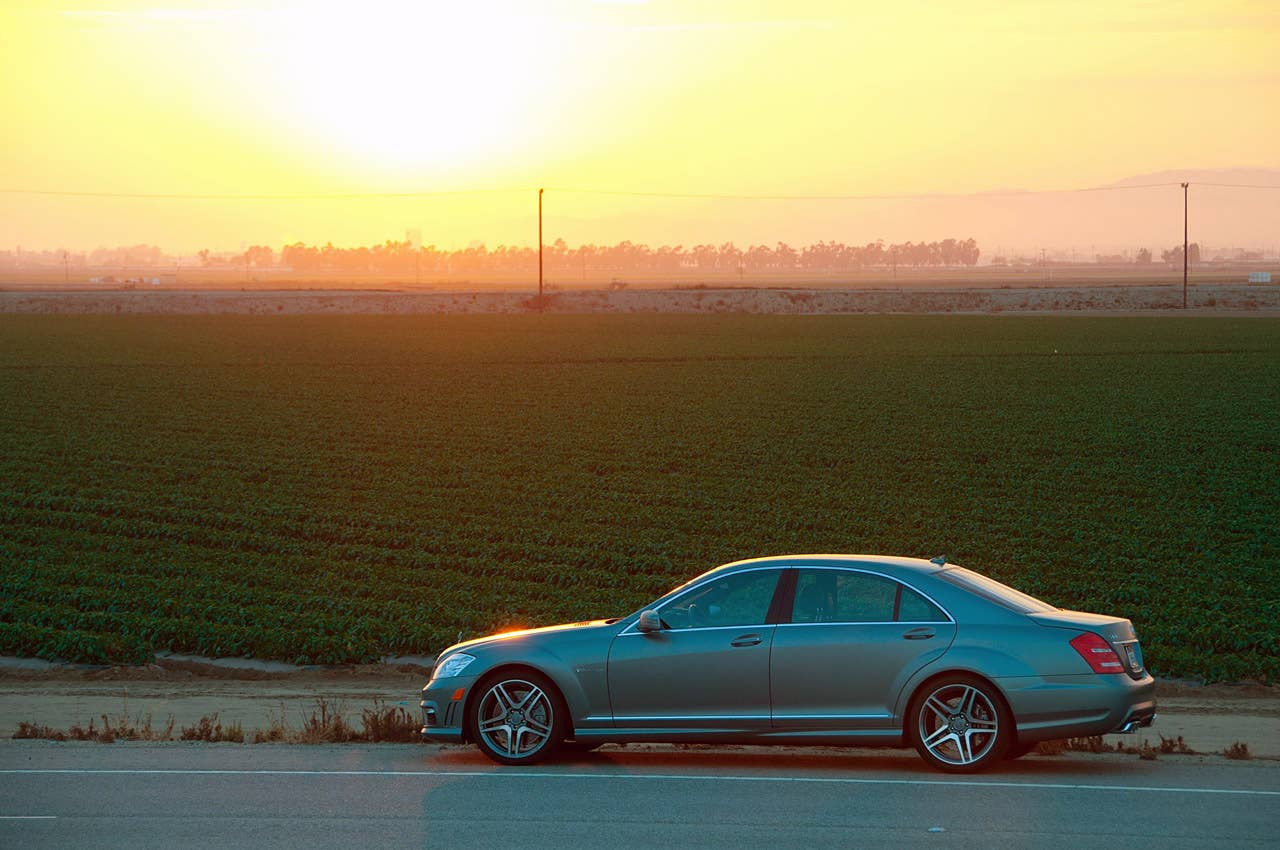 2012 Mercedes-Benz S63 AMG side view