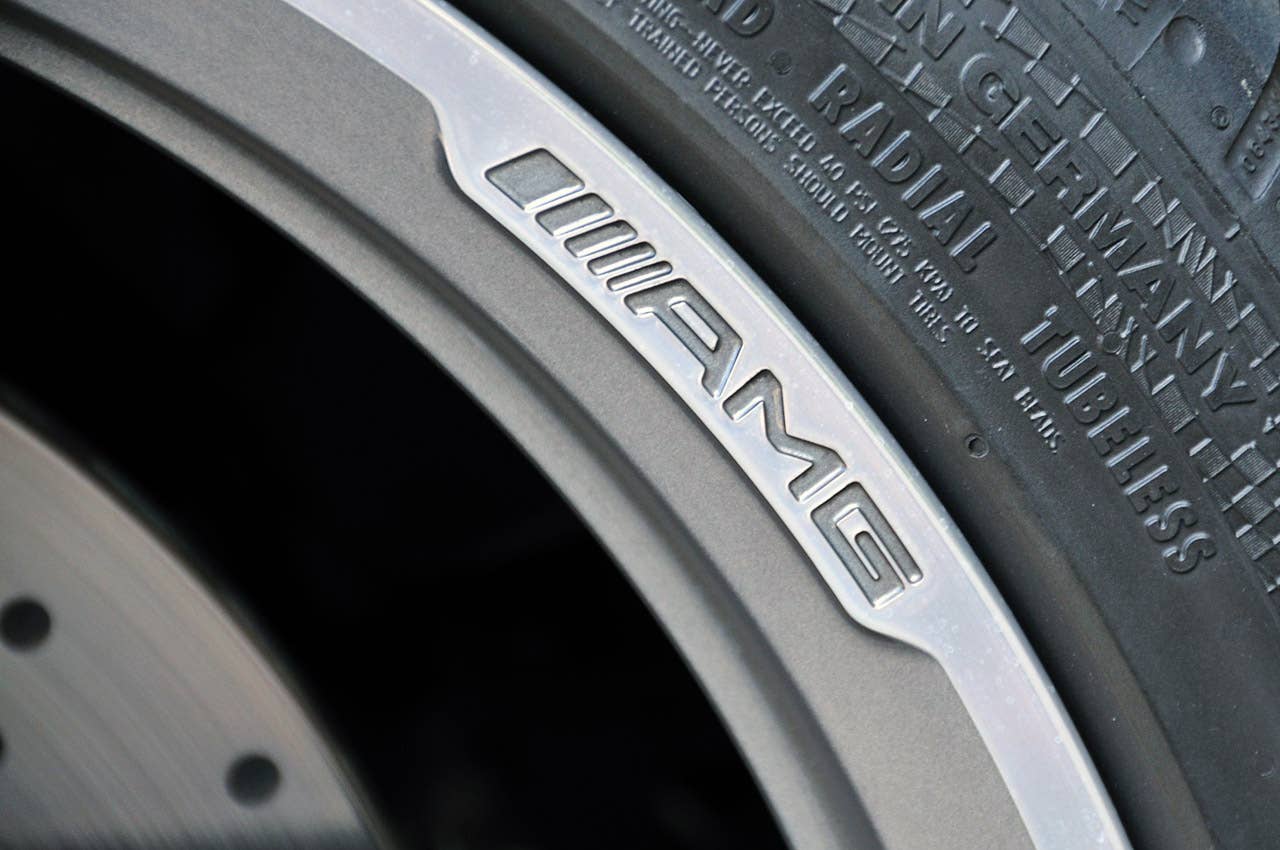2012 Mercedes-Benz S63 AMG wheel detail