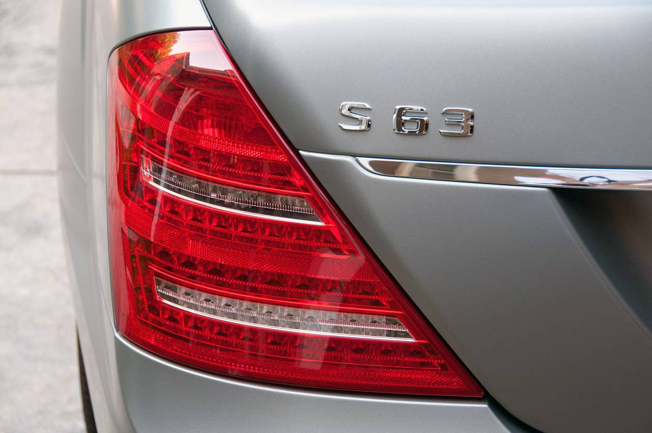 2012 Mercedes-Benz S63 AMG taillight