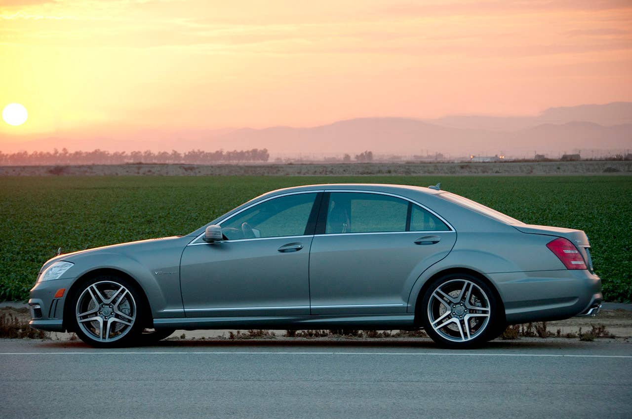 2012 Mercedes-Benz S63 AMG side view