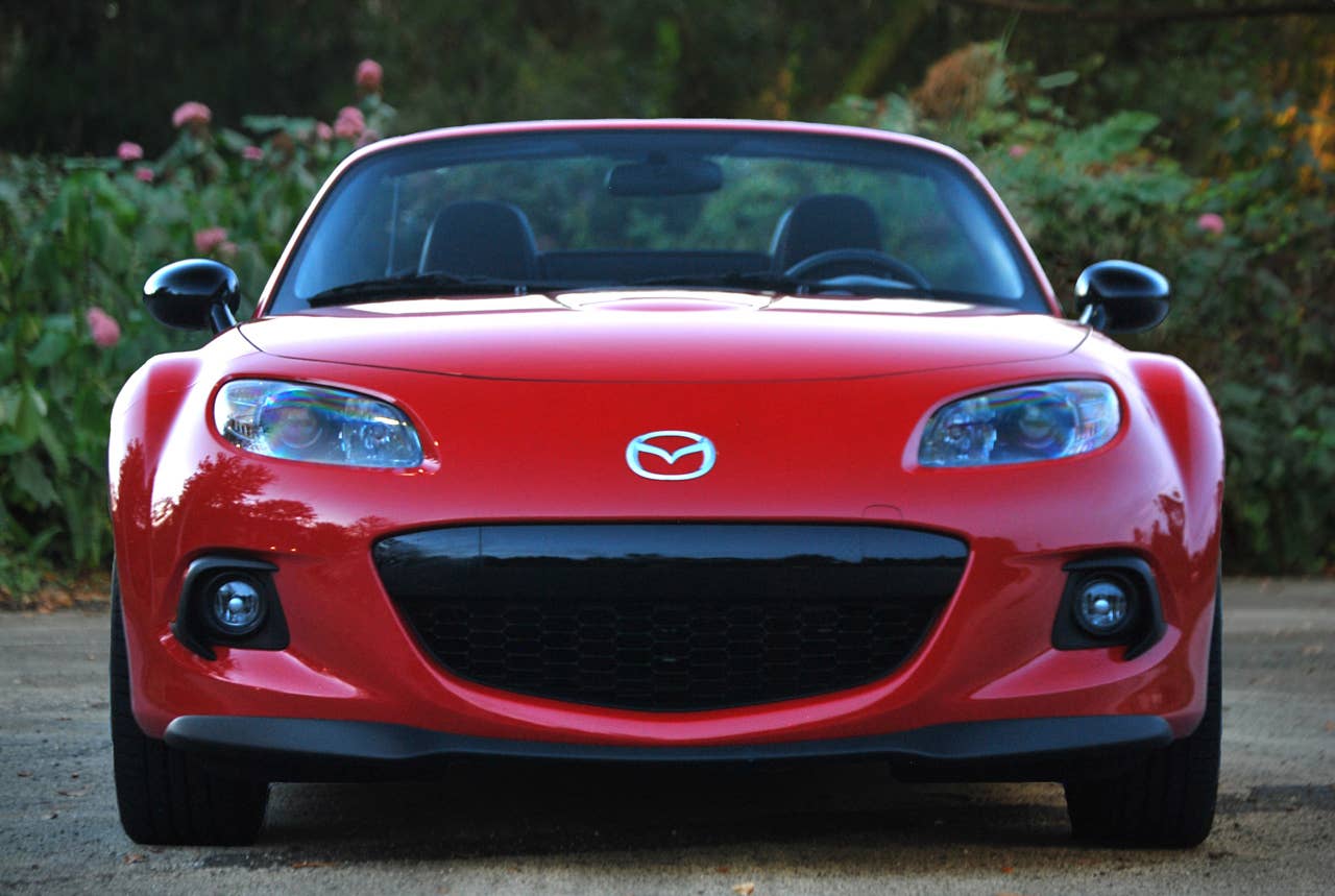 2013 Mazda MX-5 Miata Club front view