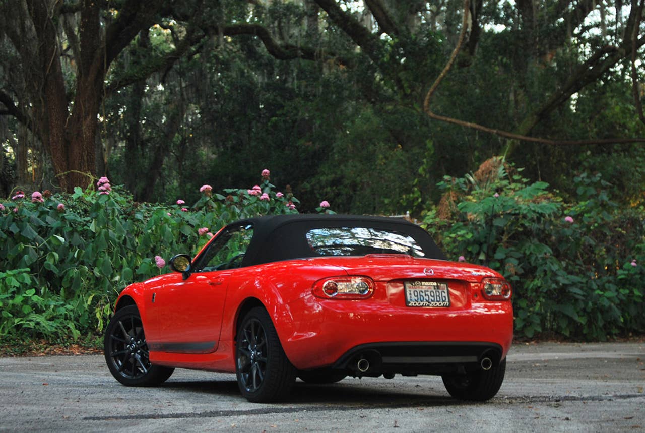 2013 Mazda MX-5 Miata Club rear 3/4 view top up