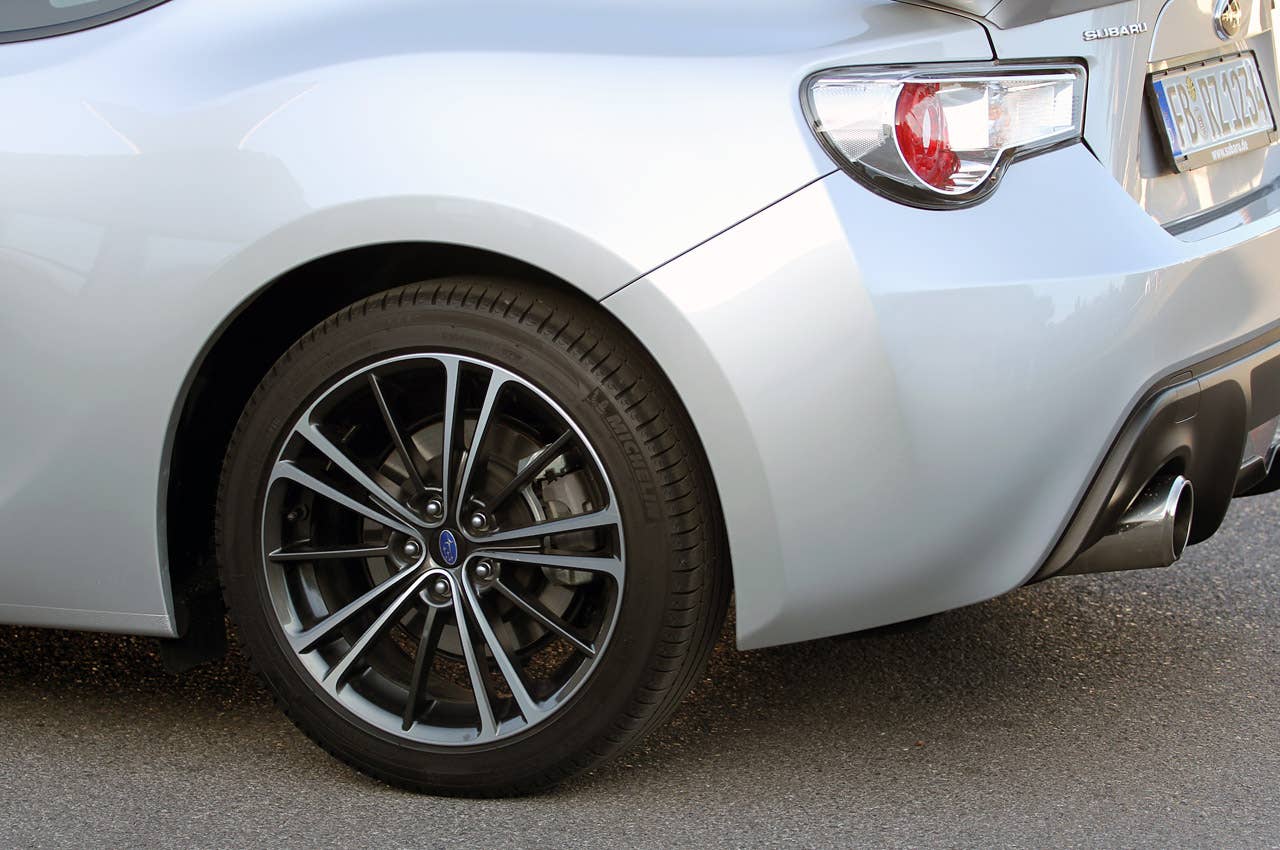 2013 Subaru BRZ rear wheel