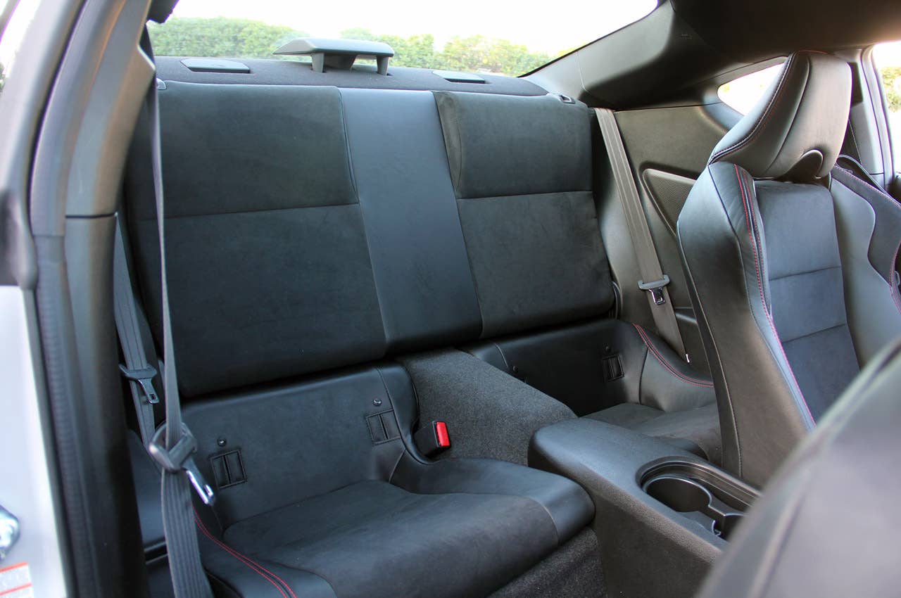 2013 Subaru BRZ rear seats