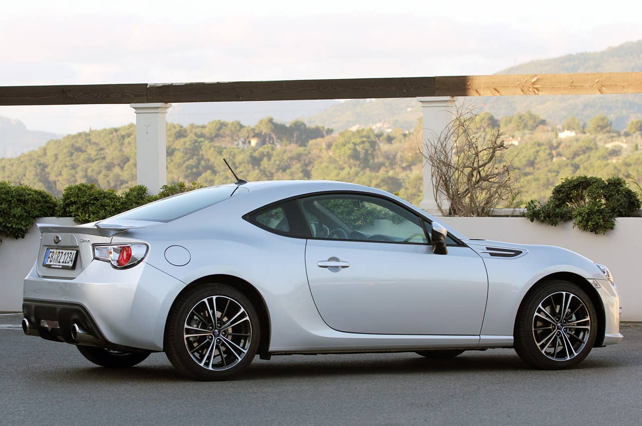2013 Subaru BRZ rear 3/4 view