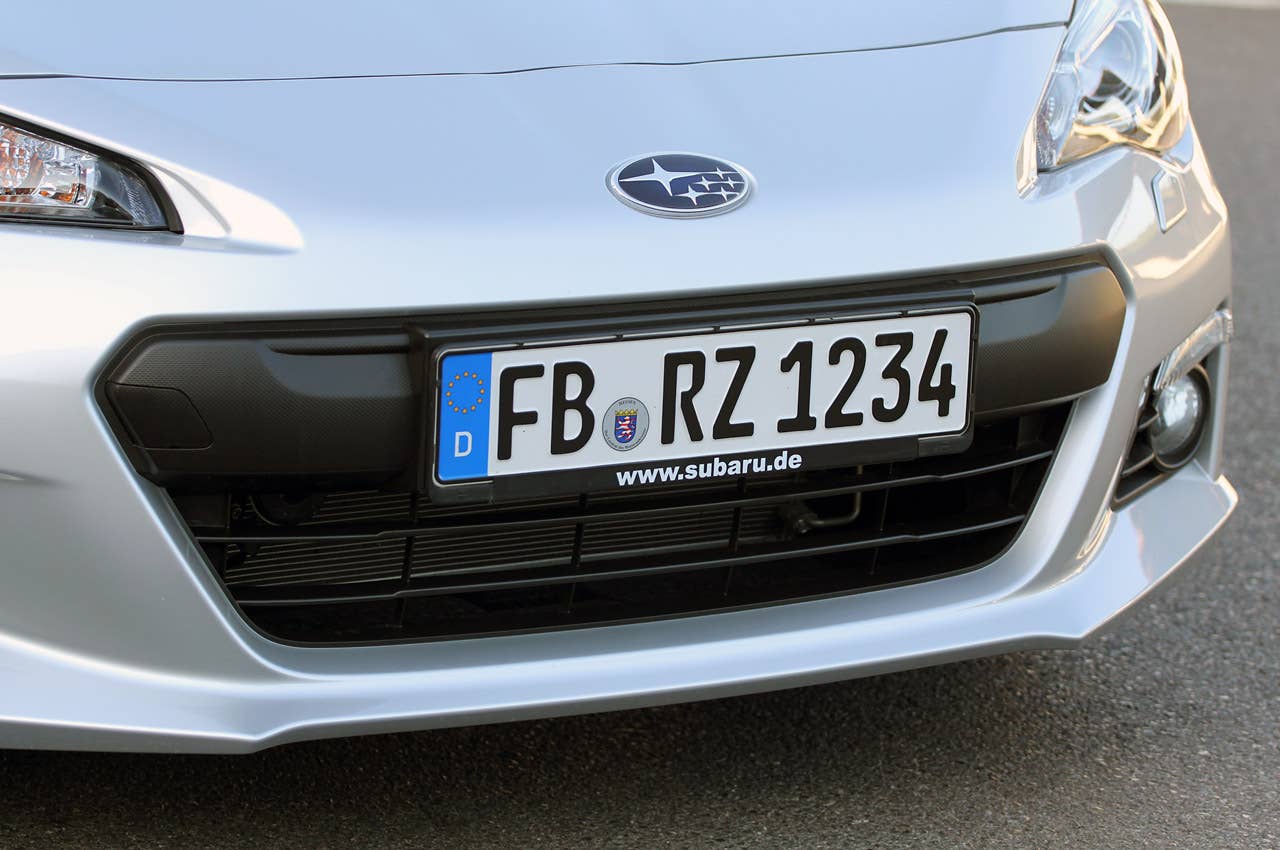 2013 Subaru BRZ grille