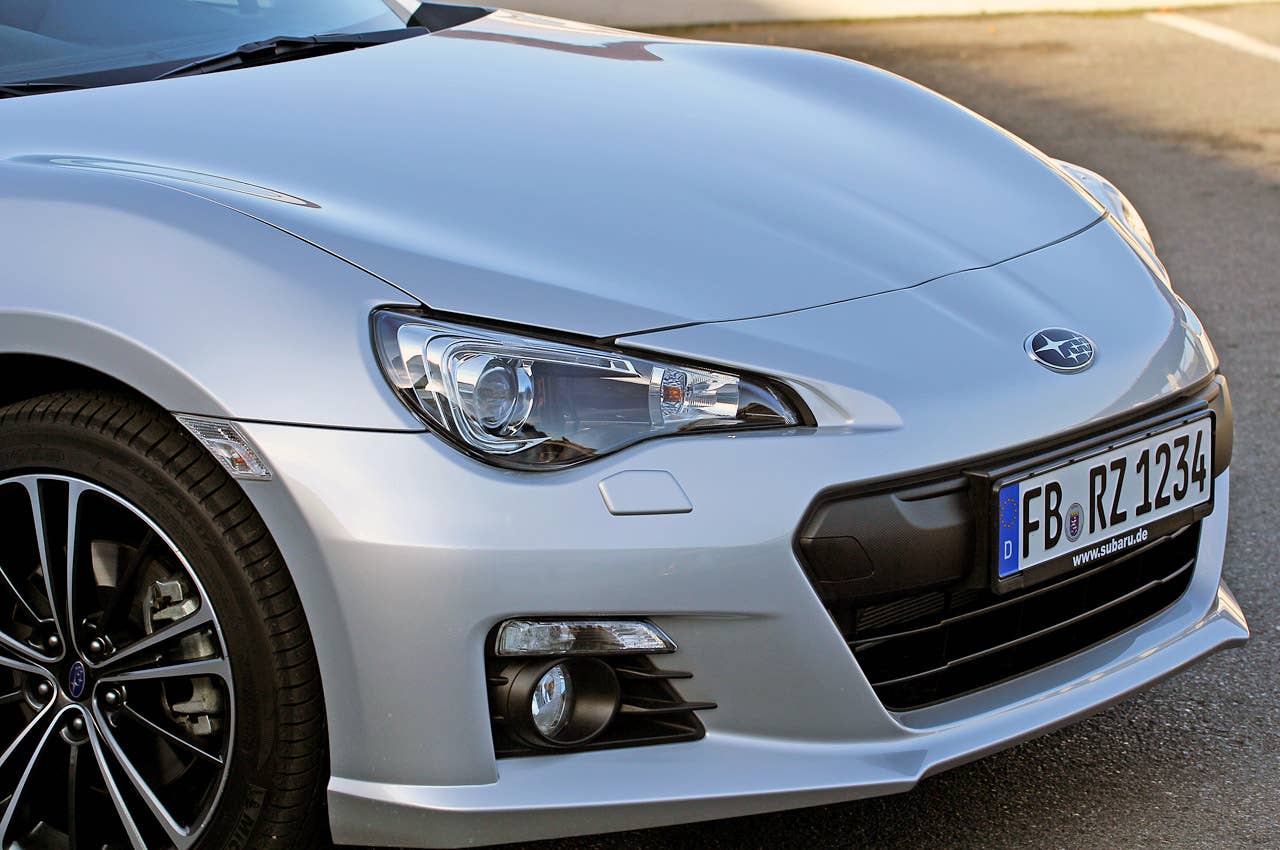 2013 Subaru BRZ front detail