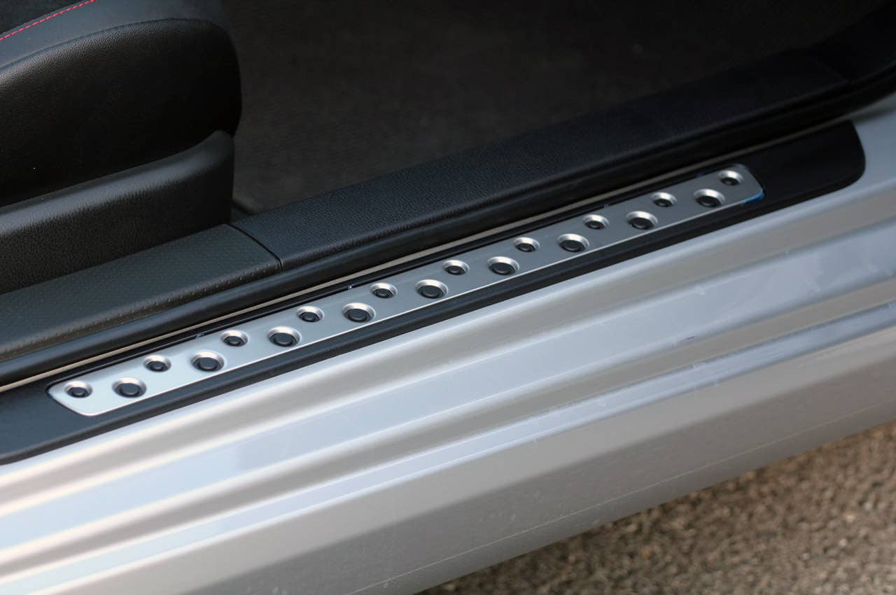 2013 Subaru BRZ sill plate