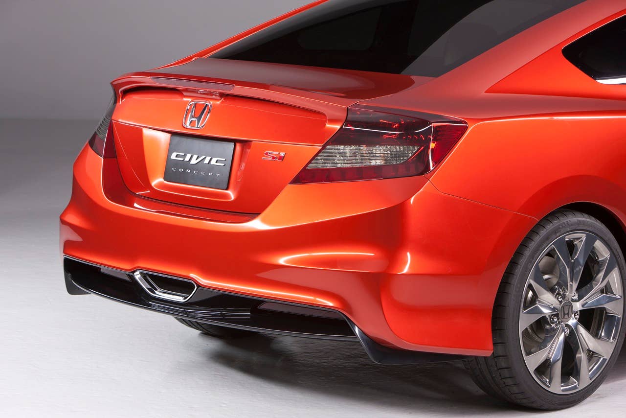 The Honda Civic Si Concept made its world debut at the 2011 North American International Auto Show (NAIAS) in Detroit on January 10, 2011. The exterior styling showcases the model's clean-yet-powerful lines with a steeply raked windshield, wide stance and pronounced character lines along the profile.