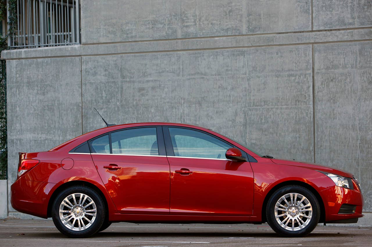 2011 Chevrolet Cruze Eco side view