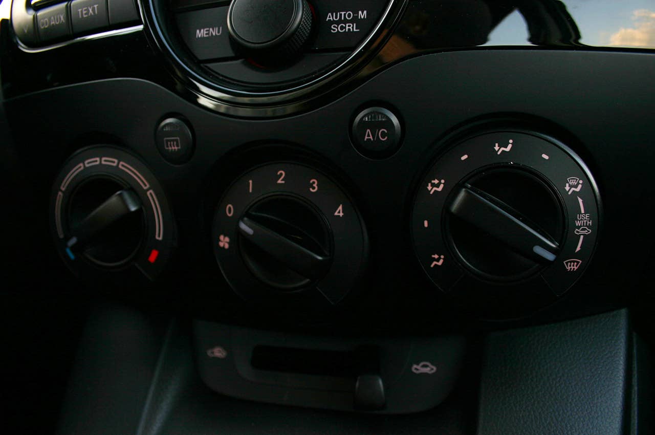 2011 Mazda2 climate controls