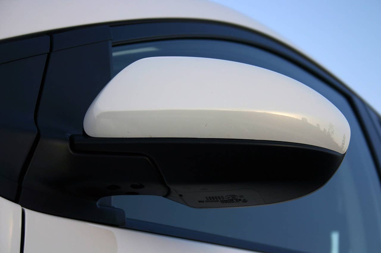 2011 Mazda2 side mirror