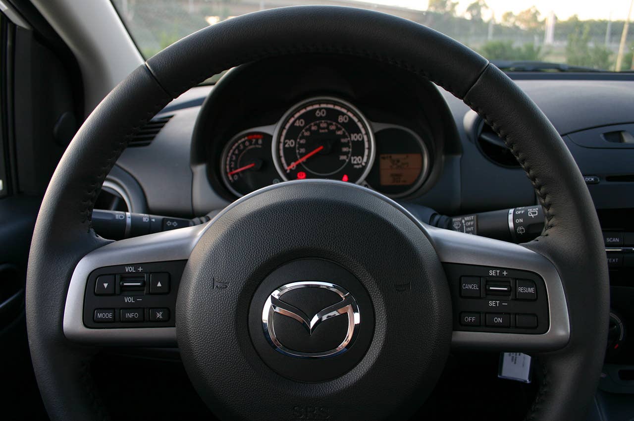 2011 Mazda2 steering wheel