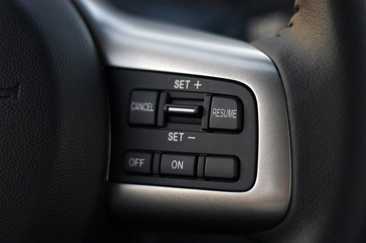 2011 Mazda2 steering wheel controls