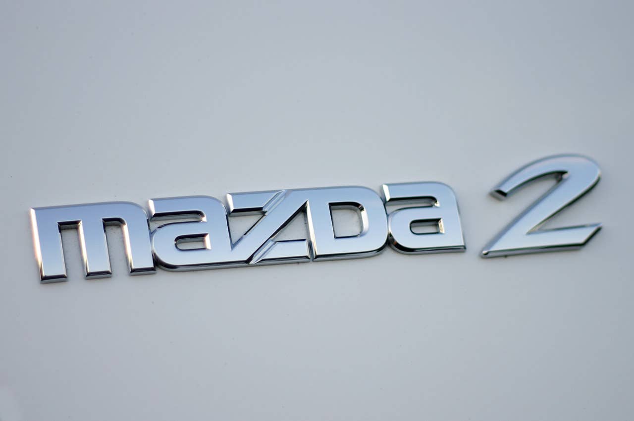 2011 Mazda2 badge