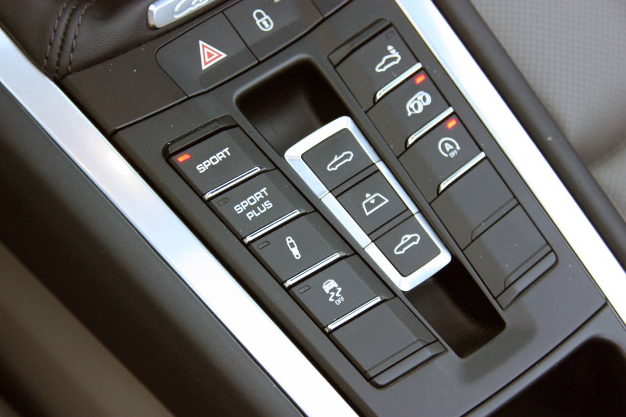 2012 Porsche 911 Carrera Cabriolet center console buttons