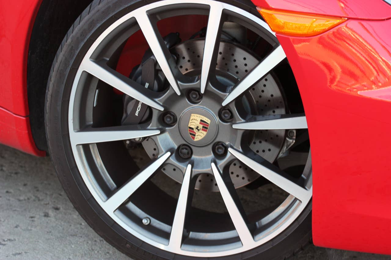 2012 Porsche 911 Carrera Cabriolet 20-inch wheel