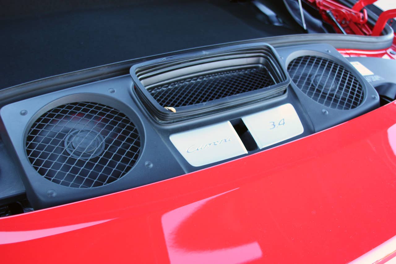 2012 Porsche 911 Carrera Cabriolet 3.4-liter engine