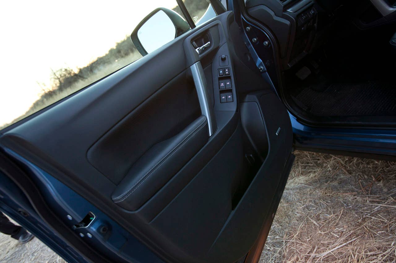 2014 Subaru Forester XT door