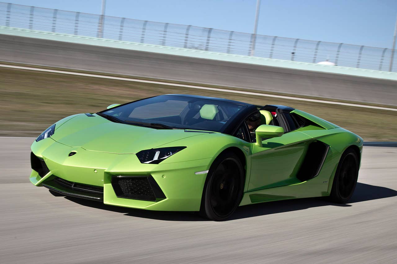 2013 Lamborghini Aventador LP 700-4 Roadster driving