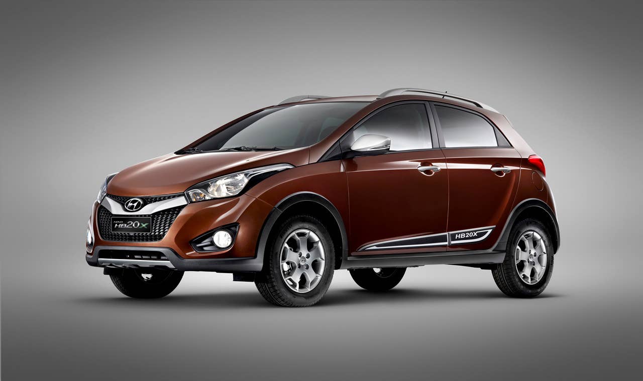 Hyundai HB20X front 3/4