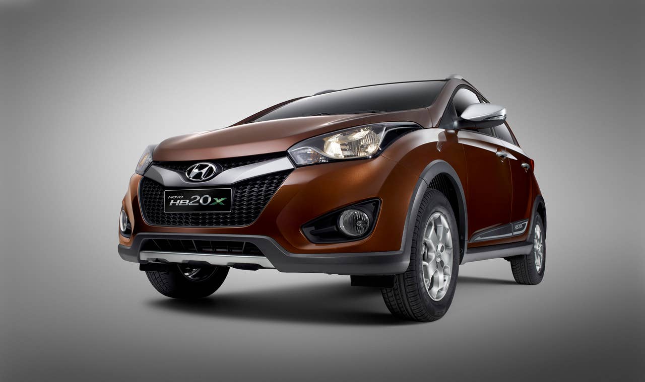 Hyundai HB20X front 3/4