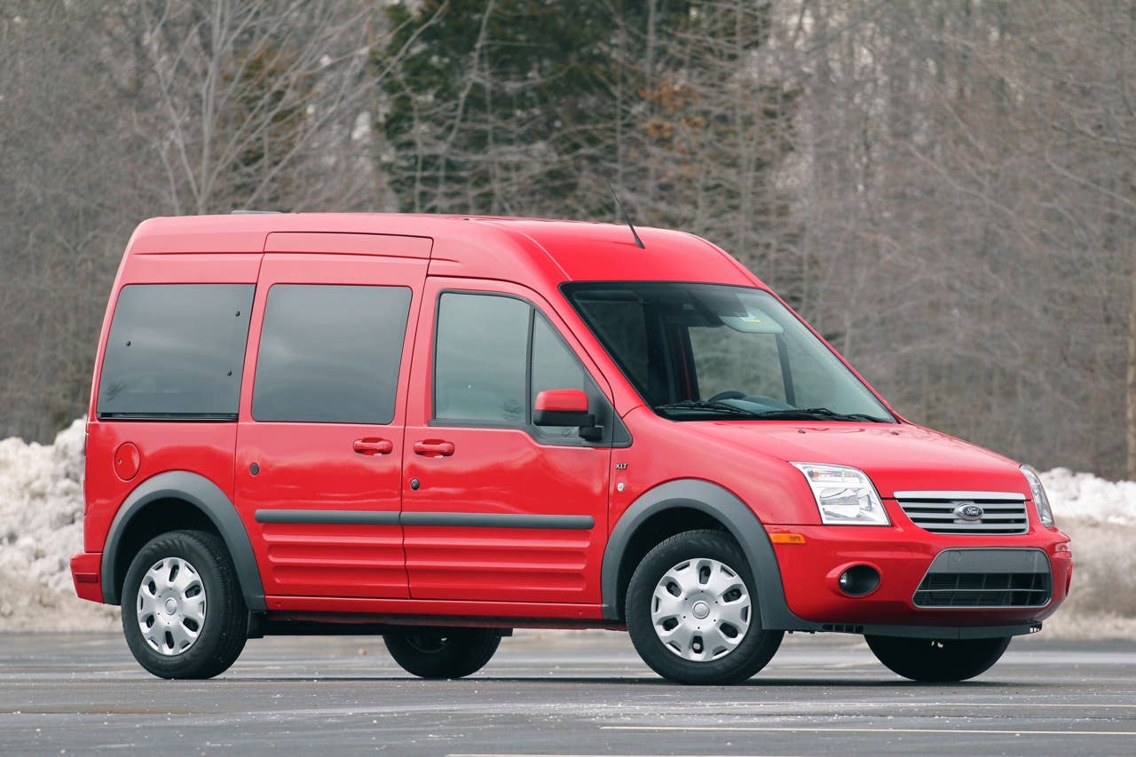 2011 Ford Transit Connect XLT front 3/4 view