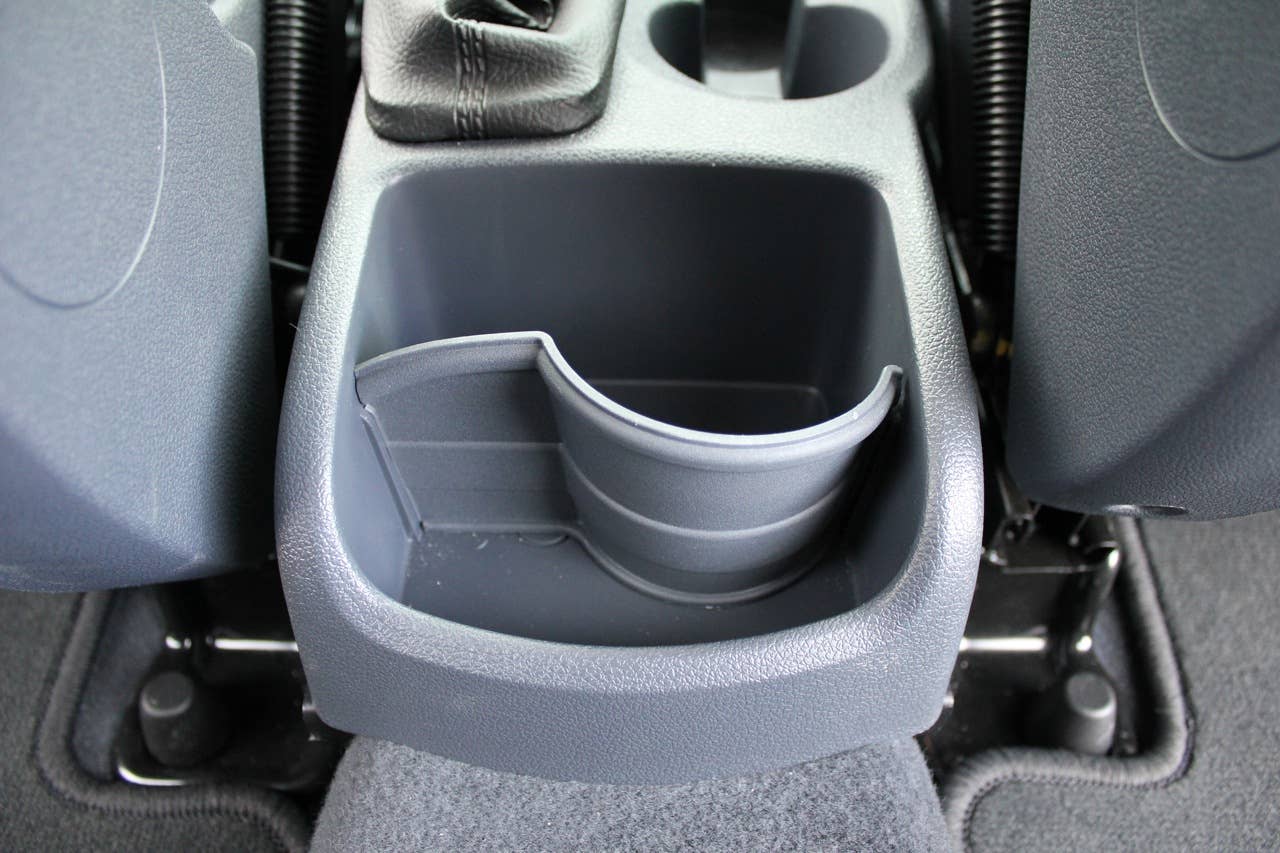 2011 Ford Transit Connect XLT cupholders